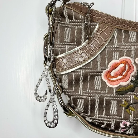 J Lo Hobo Floral Jacquard Natural Shoulder Bag - Picture 3 of 9